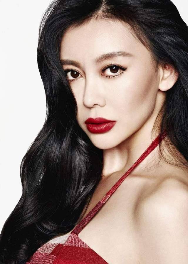 娱乐圈最性感靓丽的五大明星:柳岩仅排第四,第一名强悍东方美!_中国_