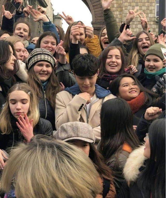 张艺兴海外人气有多火?