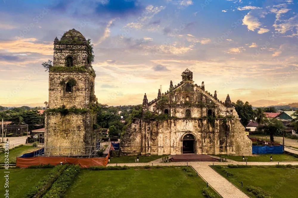 菲律宾的这些世界遗产是独属于它自己的浪漫_教堂_梯田_自然