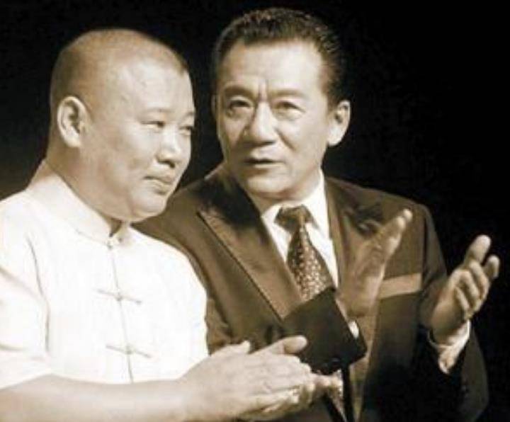 郭德纲为了报答师父侯耀文的知遇之恩,而侯震是侯氏相声的唯一继承人