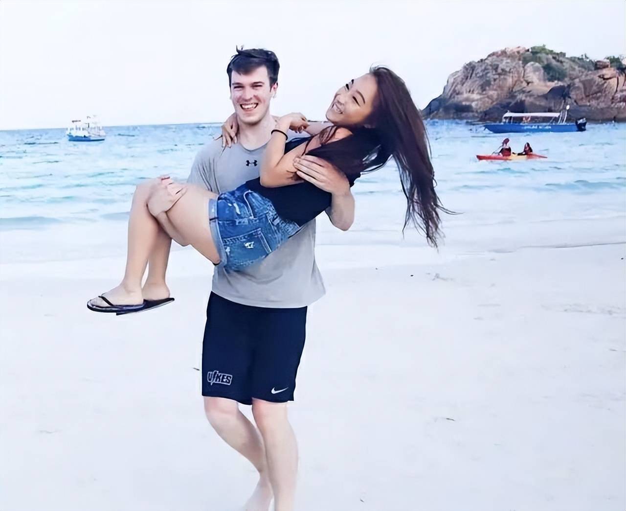 梁家辉自曝小女儿婚期近,男方高大帅气,6月大女儿才出嫁_叶童_梁静曦