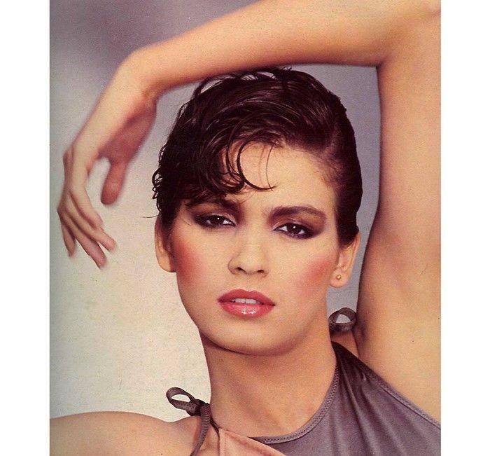 她曾是世界第一超模,因吸毒染上艾滋,去世时仅26岁_吉雅·卡兰_母亲