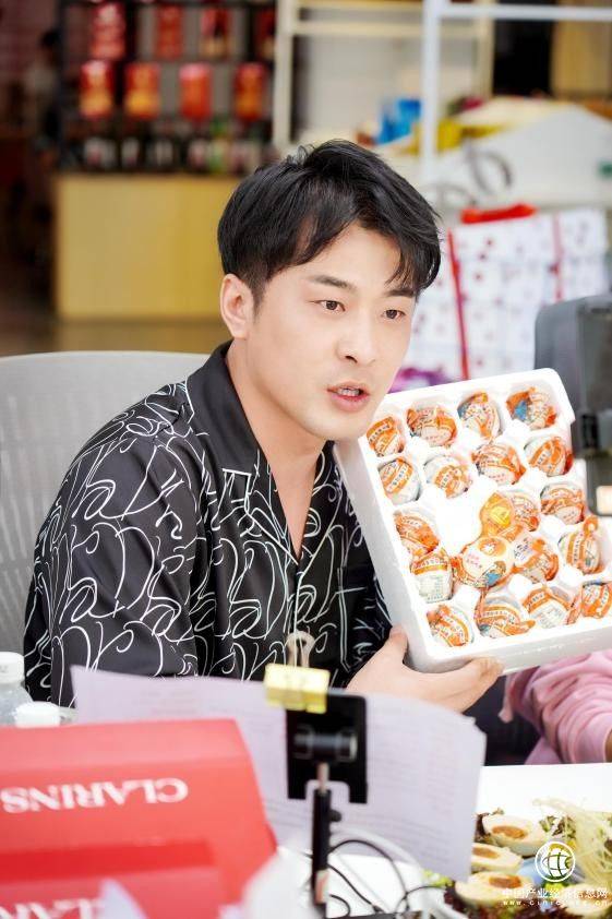 辛巴辛有志:坚持公益助学,全力助农 共建美好乡村_发展_农村_教育