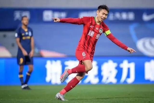 王上源:除了门将没有尝试,其他的位置都打过,并且都完成的很好