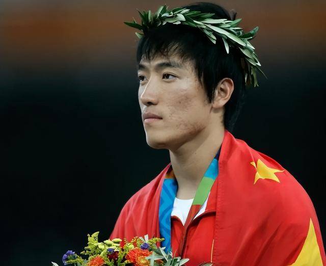 "亚洲飞人"刘翔,为国争光赢54枚金牌,为何后来却遭国人谩骂?