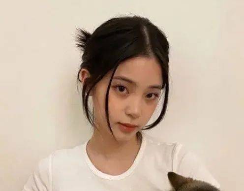 "茶里茶气"的欧阳娜娜究竟有什么魔力?