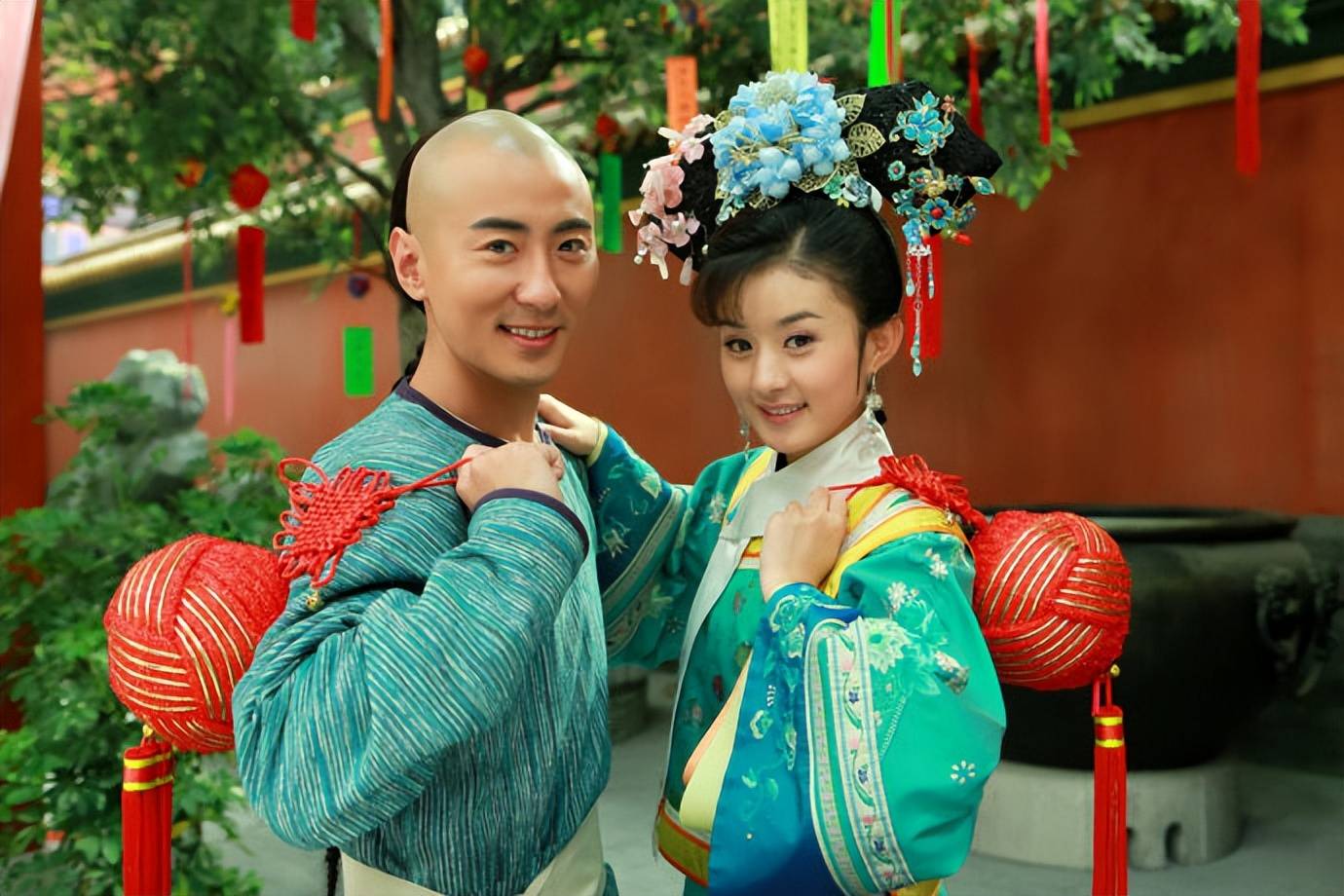 赵丽颖:从拼命三娘到"爬床"女王,不堪回首的过往_冯小刚_演艺_丁子峻