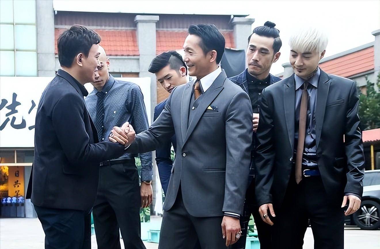 台湾竹联帮大佬陈启礼:我宁愿被大陆管着,也不让台湾被外人拿走_帮派