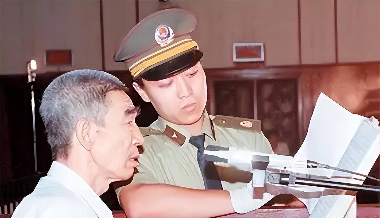 天津"土皇帝"禹作敏覆灭后,坟墓草高三尺,5个子女结