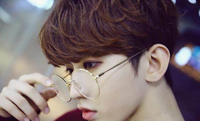 《这就是街舞》刘也和《偶像练习生》蔡徐坤原来还有这么段过往!