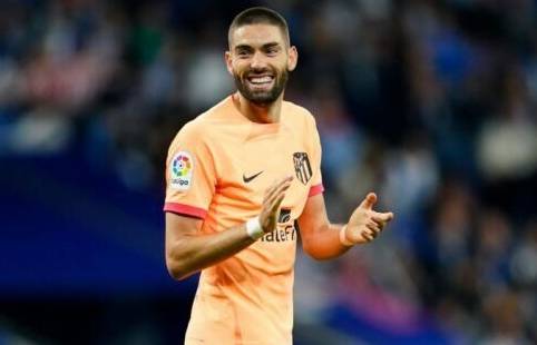 巴塞罗那对马竞中场卡拉斯科感兴趣_登贝莱_巴萨_圣日耳曼