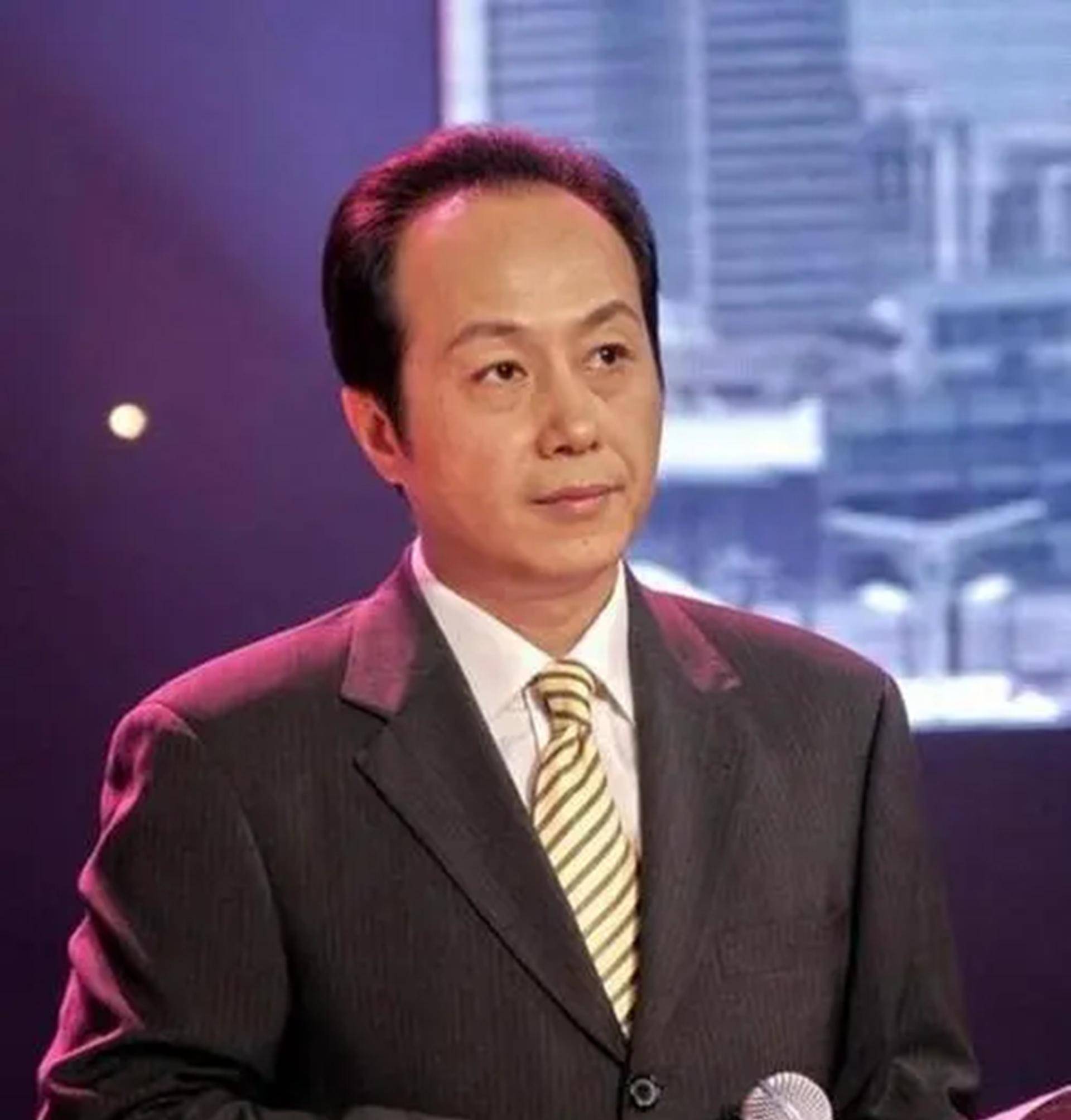 罗京逝世12年,爱妻改嫁富商,母亲瘫痪在床,至今仍不知儿子死讯_刘继