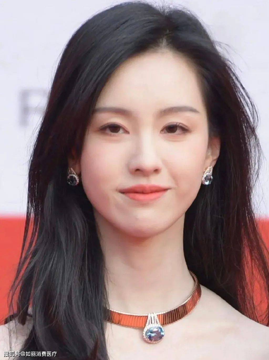 有一说一,方脸土是土点,却是女明星的抗老福报_下颌_因为_皮相