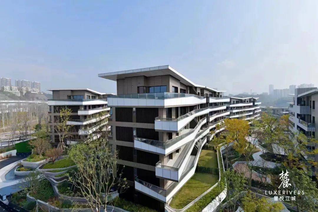 金螳螂幕墙丨重庆61麓悦江城_建筑_生活_城市