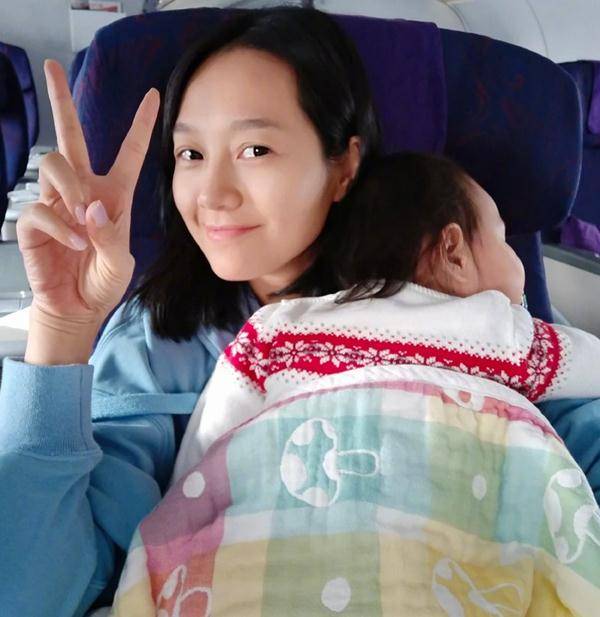 红极一时的主持一姐,抛弃同事前夫二婚嫁演员,今38岁活成这样_朱丹