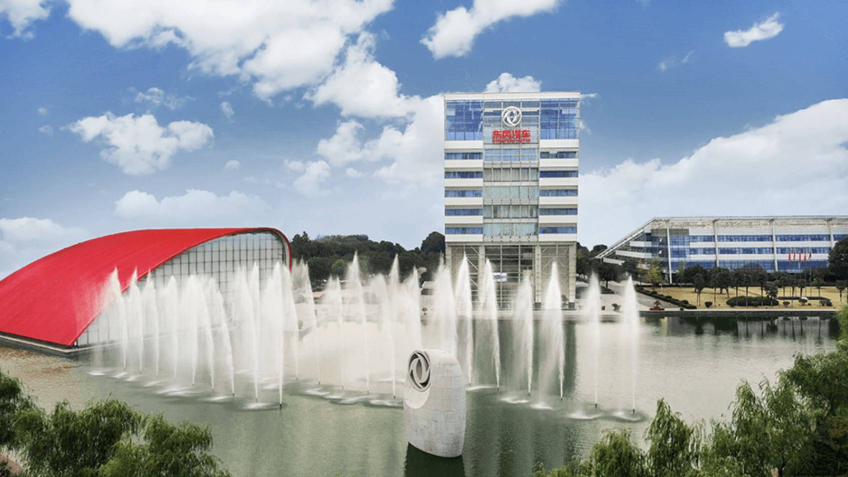 东风公司捐赠3000万元,驰援京津冀抗洪第一线_东风汽车集团_救援_受灾