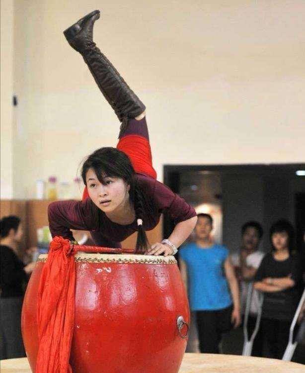 对于舞蹈的追求,让廖智大部分时间都花费在了舞蹈上面.