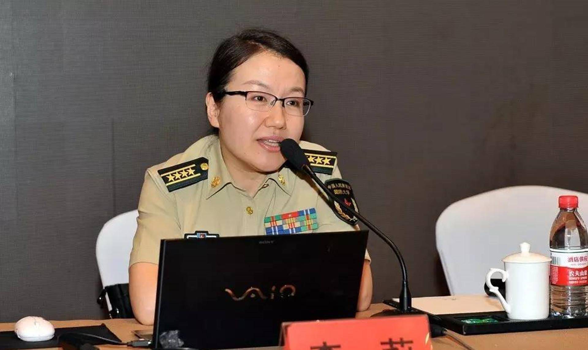 军事专家李莉:犀利的军事点评,让一向狂妄的美国都有所忌惮_基层_中国