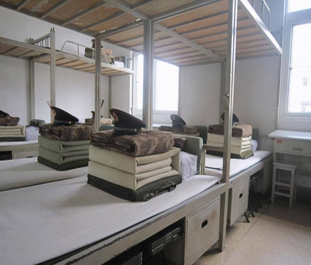 镜头下:中美俄三国军人的宿舍,差别一眼就能看得出来