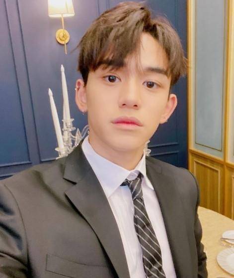 lucas黄旭熙被曝劈腿,sm第一时间做出回应,威神v形象大跌_活动_机会