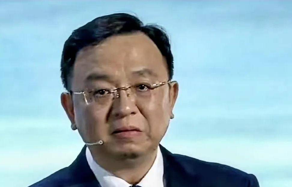 比亚迪王传福哽咽了