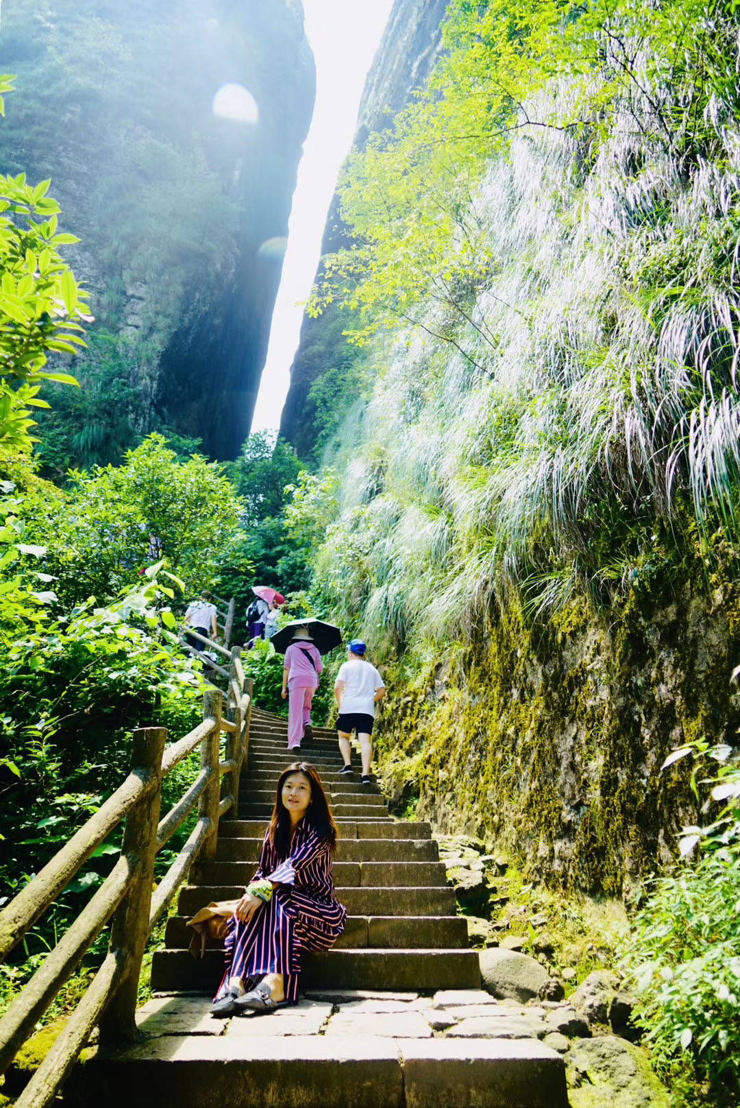 南孔圣地"衢州,点赞"神州丹霞第一峰"江郎山_行走_一线天_全国