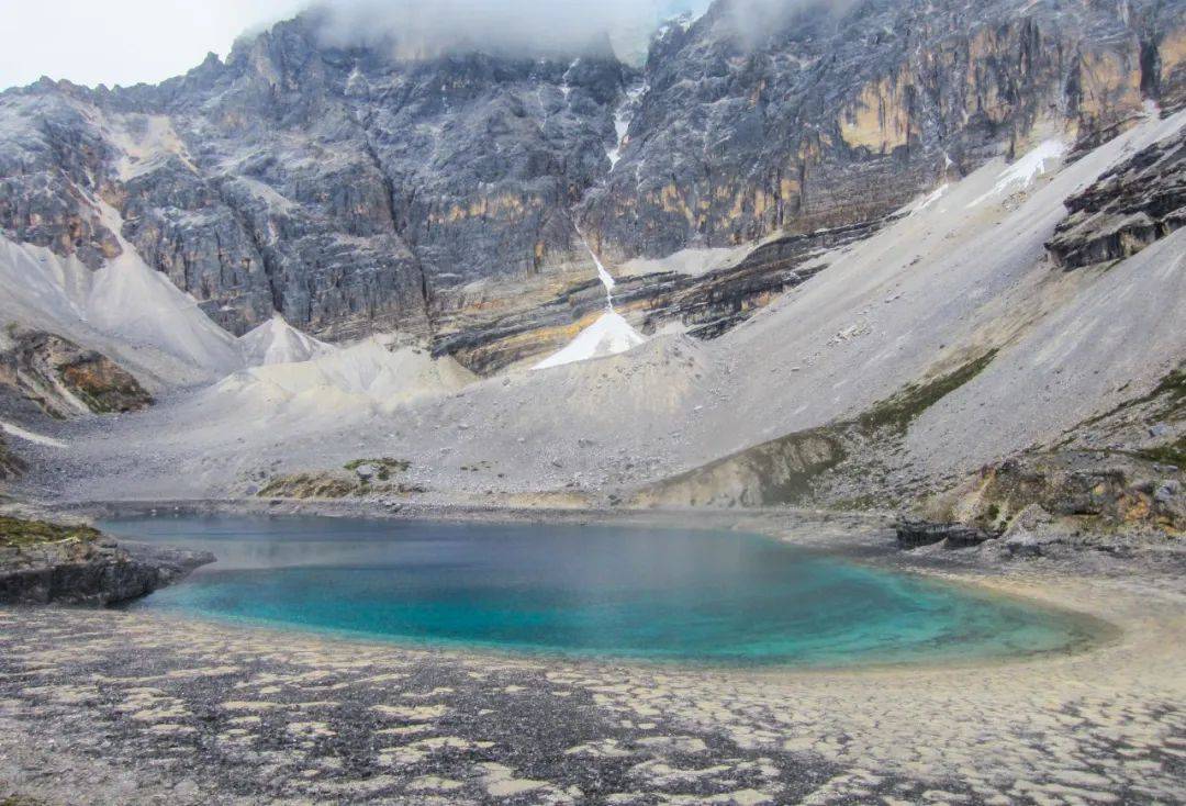 夏季中国最美的三个地方_伊犁_风景_呼伦贝尔