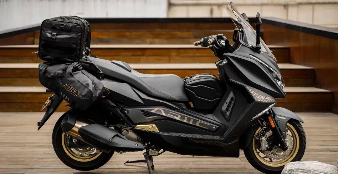 力刻318长续航版上市,装配24l大油箱,升级tcs换装全新仪表_搜狐汽车