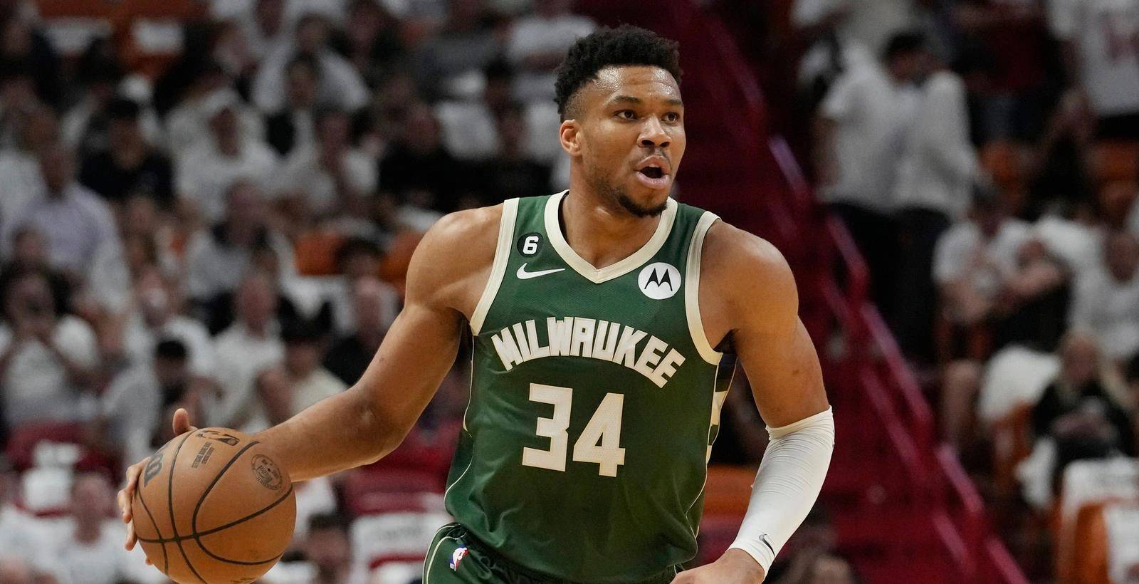 扬尼斯·阿德托昆博将不会代表希腊参加国际篮联世界杯_进行_地方队