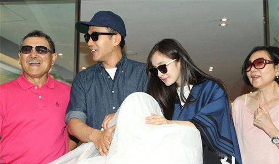 不能全家出游的理由是女儿太忙:杨幂被离婚又多了条证据?