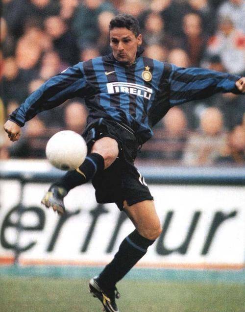 巴乔在点球大战中的角色不仅仅是射手,更是球队的心脏和灵魂.