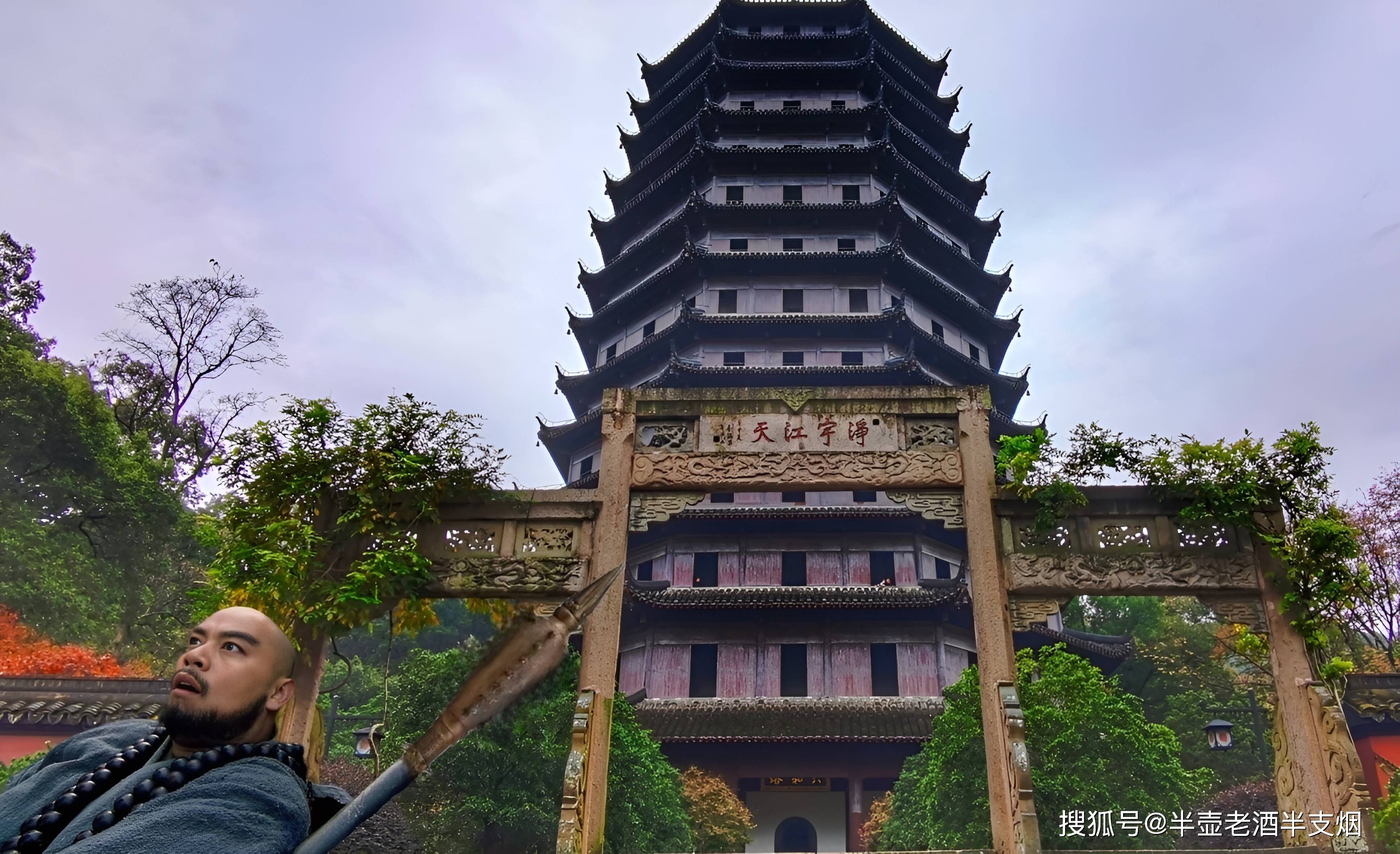 青帮三巨头挖掘出武松遗骸,发现了一个秘密后重修新墓,鲁智深在哪谁