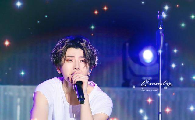 蔡徐坤女粉丝为见面会做了两件事,网友:队友已经彻底被打败了!