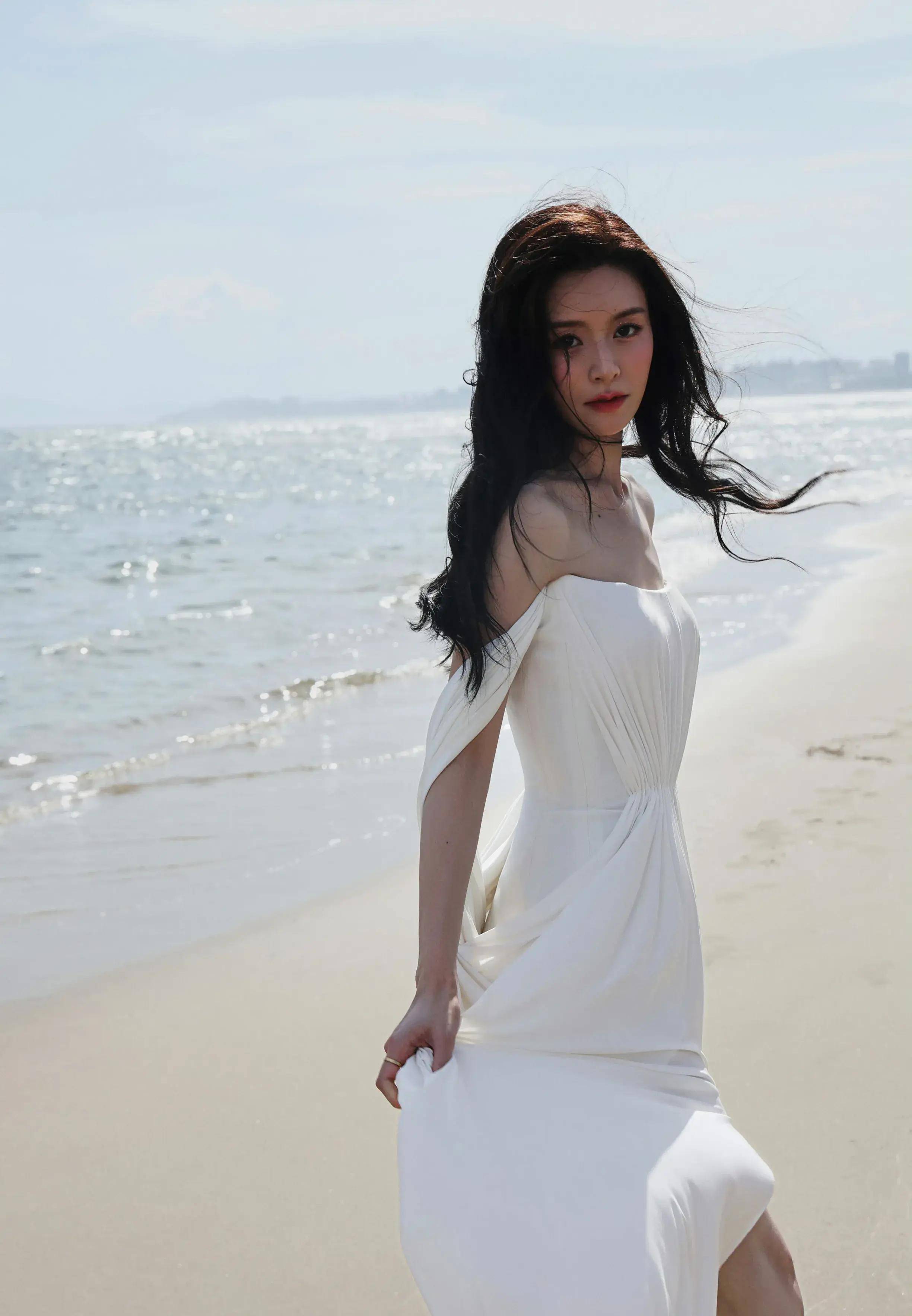 文咏珊再现消失的她经典画面!