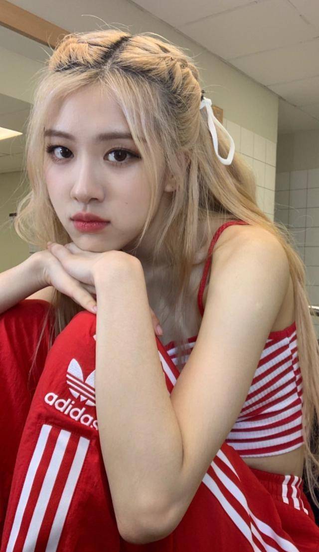 凭一把蜜桑圈粉千万她就是朴彩英_澳大利亚_舞台_lisa