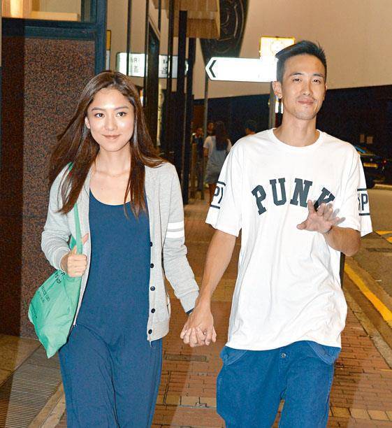 结婚两年发声婚变,妻子清空甜蜜合照_王敏奕_夫妻_感情