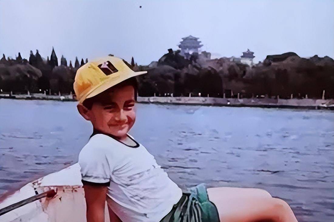 "红孩儿"扮演者赵欣培:巅峰时期退圈,如今坐拥亿万身家