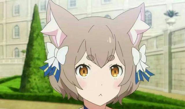 最右边的则是出自《骇客娃娃》中的骇客娃娃3号.