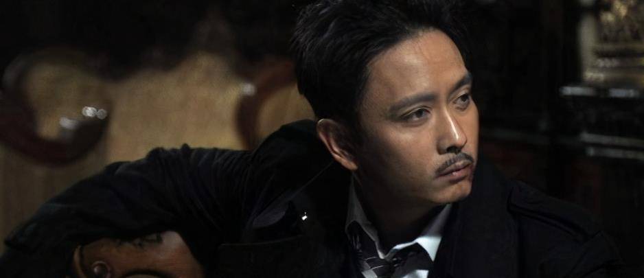 当年力压张国荣获影帝,为救女儿被烧伤,谢君豪如今怎么样了_演艺_话剧