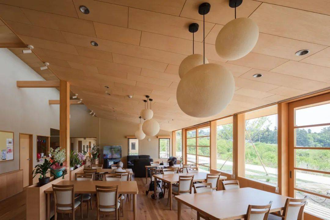 博雅视野 | 9个不错的养老中心设计_空间_居民_建筑