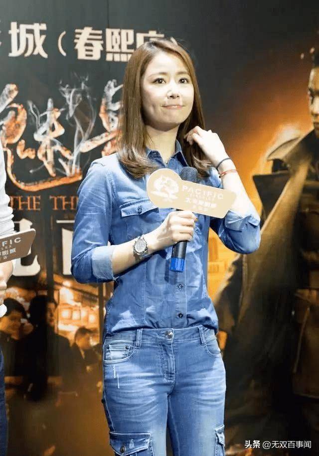 林心如47岁发腮,穿红裙短到大腿根似辣妹,生图暴露真实的状态!