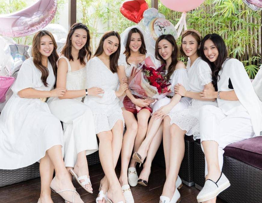 陈诗欣姐妹团晒美腿化身娇美可人儿,余香凝:将会是最