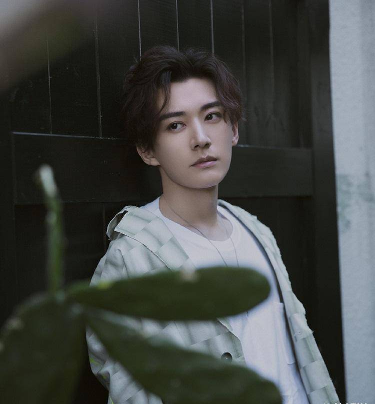 胖子都是"潜力股",看刘学义旧照和现照对比,确定是同一个人?