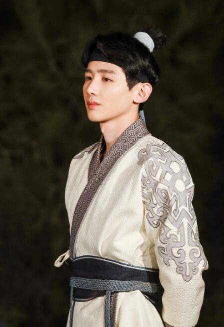 你心中有望超越"天涯四美"的古装男神是谁?_top_造型_邓伦