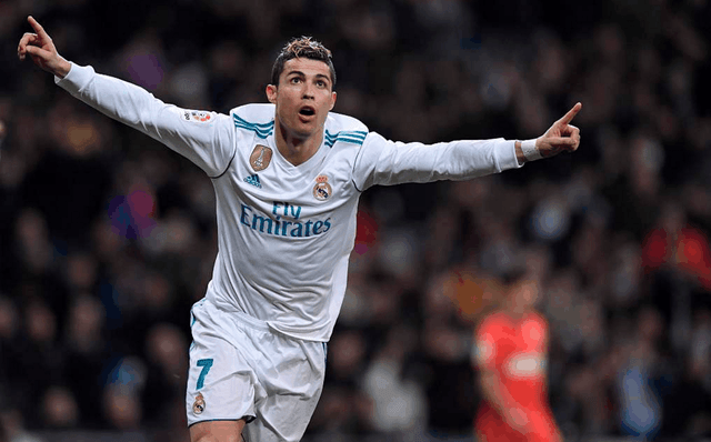 德罗巴:c罗是这个时代公认的进球机器,梅西的足球天赋无人能及_球员