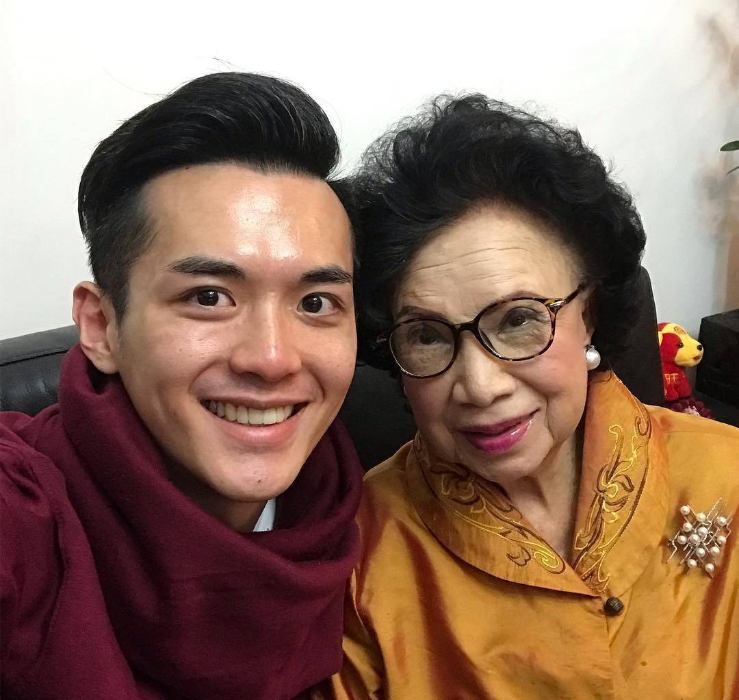 自参选《2020年度香港小姐竞选》晋身五强后入行加入tvb,被安排加入皇