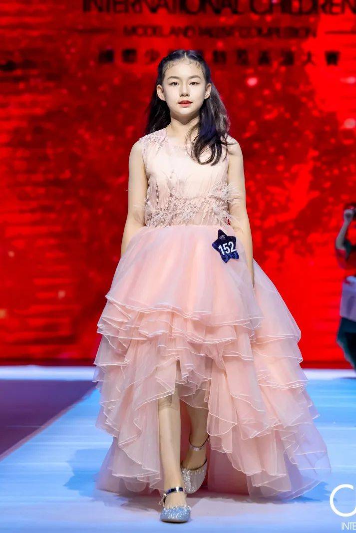 承华美 2023cmtc国际少儿模特&表演大赛在杨丽萍大剧院落幕_艺术_中国