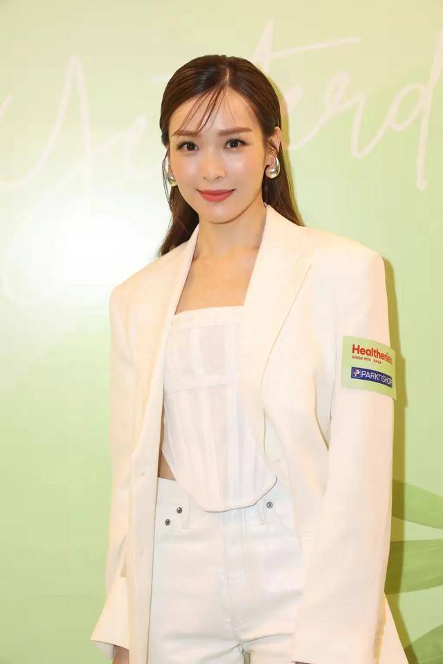 李佳芯出席活动透露自我最新近况——我真的没有被雪藏_网友_节目