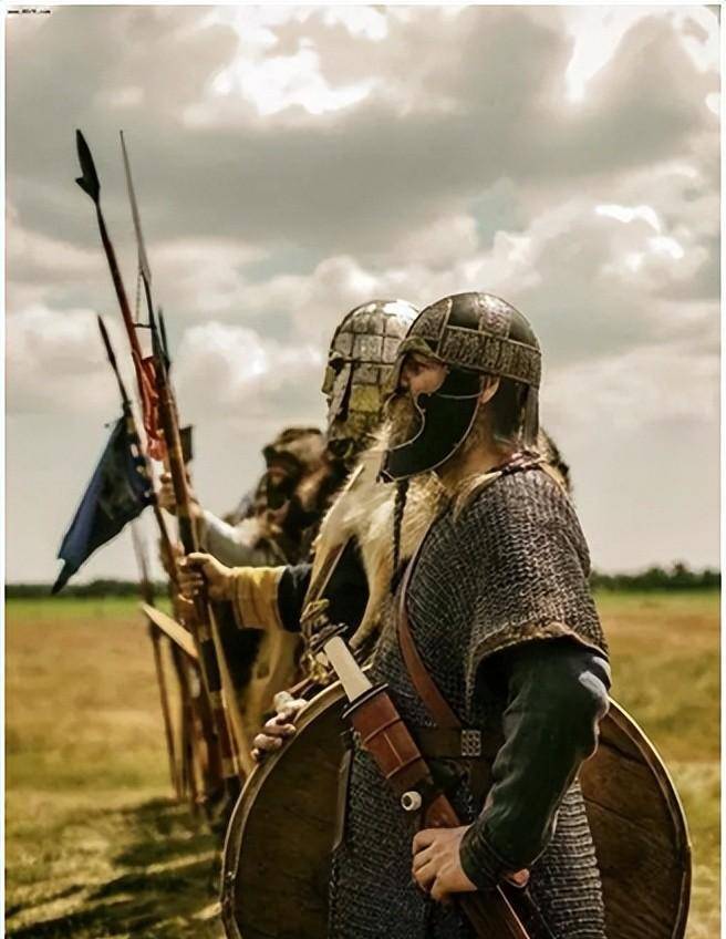 欧洲三大蛮族-日耳曼人,斯拉夫人,凯尔特人_罗马人_历史_民族