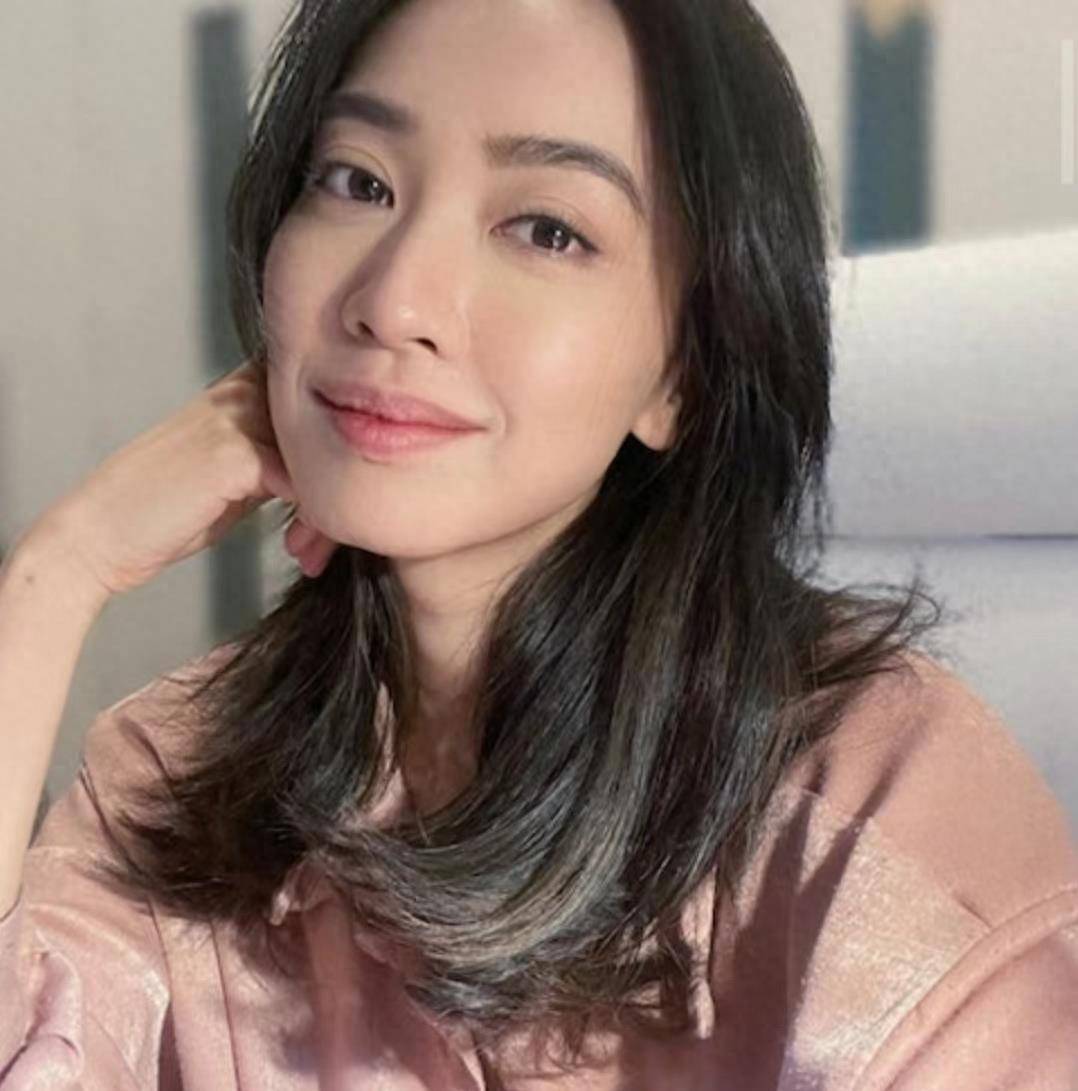 前港姐转行当律师3年今已成师父,获徒弟大赞语言能力超强_朱千雪_工作